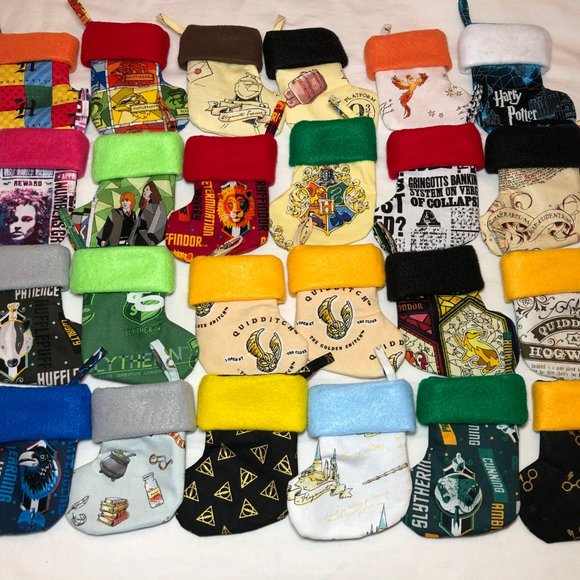 pick 4 Gift Card Money Socks sleeve Harry Potter Star Wars Disney Ornament - Picture 3 of 16